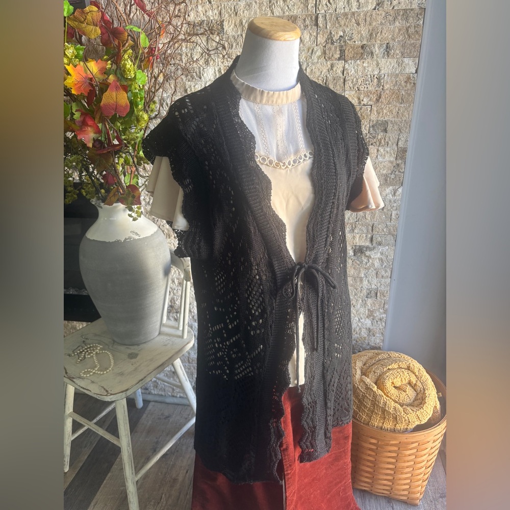 NorthStyle Classic Long  Black Knit Top